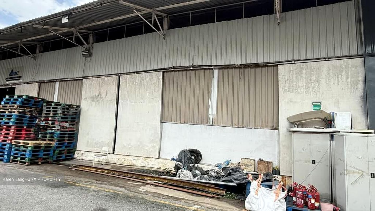 Upper Boon Keng Road (D14), Warehouse #560731101